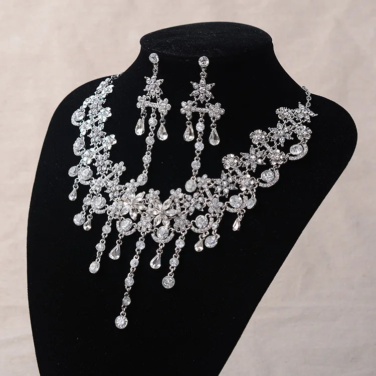 Ensemble de bijoux de mariée de luxe pour femmes, couleur argent, fleurs en cristal, collier, boucle d'oreille, strass, diadème, accessoires de mariage