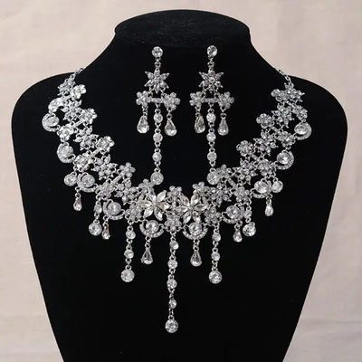 Ensemble de bijoux de mariée de luxe pour femmes, couleur argent, fleurs en cristal, collier, boucle d'oreille, strass, diadème, accessoires de mariage