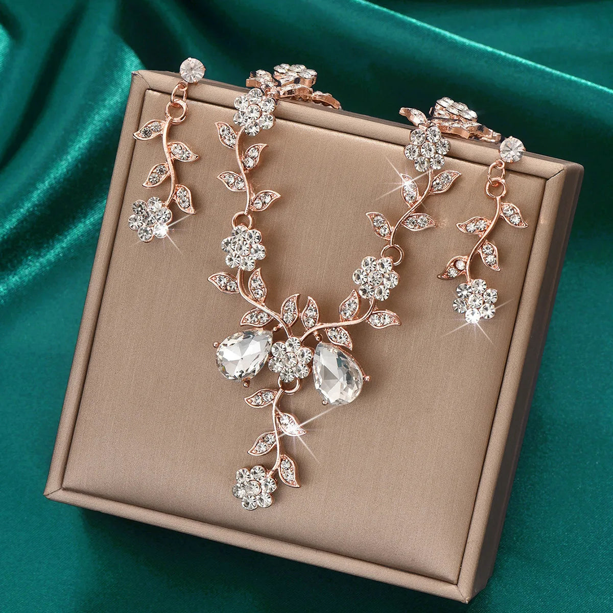 Ensemble de bijoux de mariée en strass pour femmes, ensemble collier et boucles d'oreilles en cristal, accessoires de bal de mariage, bijoux de déclaration scintillants