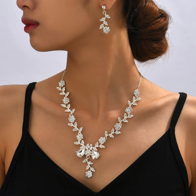 Ensemble de bijoux de mariée en strass pour femmes, ensemble collier et boucles d'oreilles en cristal, accessoires de bal de mariage, bijoux de déclaration scintillants